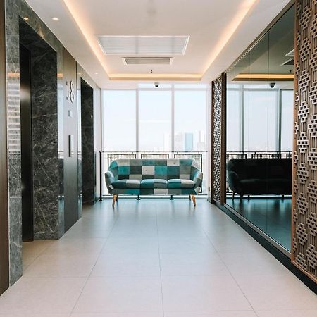 Deka Hotel Surabaya Hr Muhammad Exterior photo